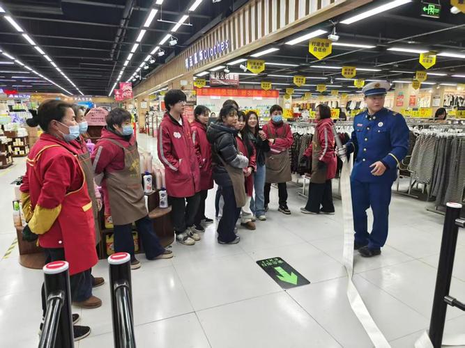 商场防火常识培训中，员工应重点掌握哪些应急技能与日常防火要点？-图2